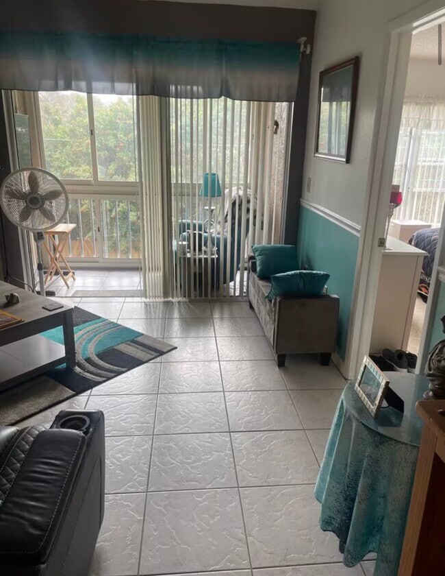 Foto del edificio - 6424 Spring Flower Dr