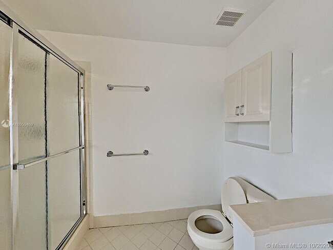 Building Photo - 3724 Pebblebrook Mnr