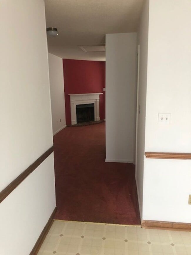 Building Photo - COMING SOON in Sheraton Village