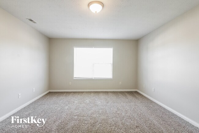 Building Photo - 1839 Ernest Dr