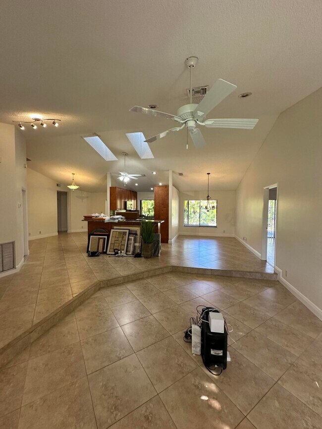 Foto del edificio - 7689 W Country Club Blvd