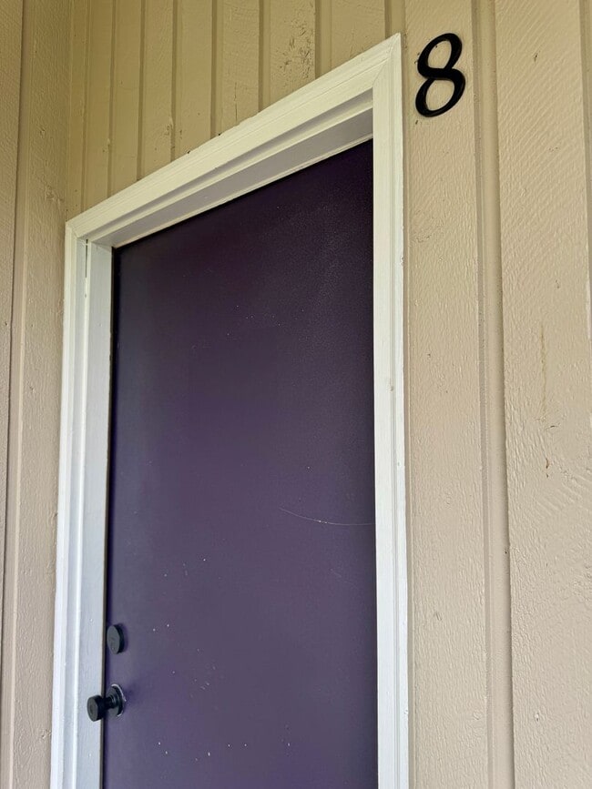 Photo - Downtown Poulsbo water view condo...comple...