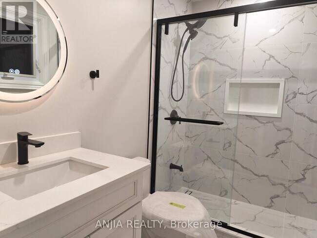 Photo du bâtiment - 5 Janna Ct