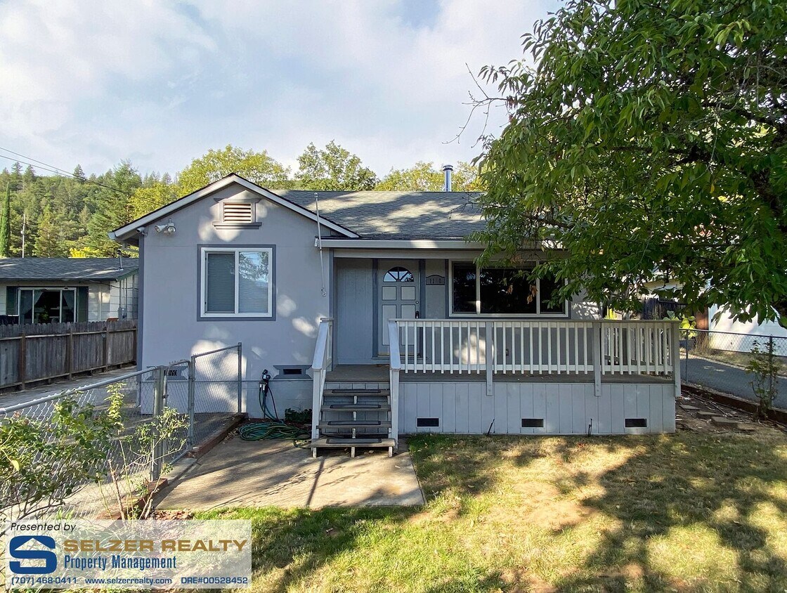Foto principal - Cozy 3 bd. home on Ukiah's westside!