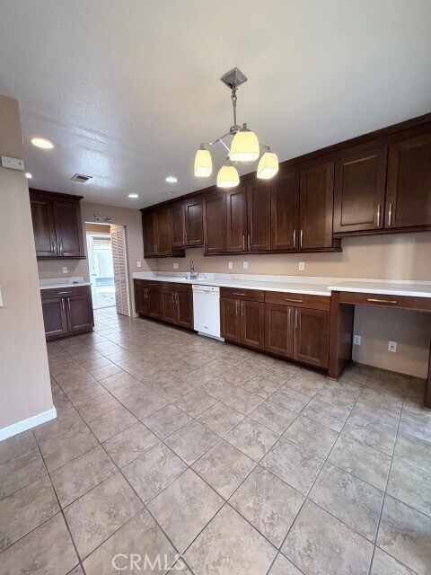 Foto del edificio - 5478 E Willow Woods Ln