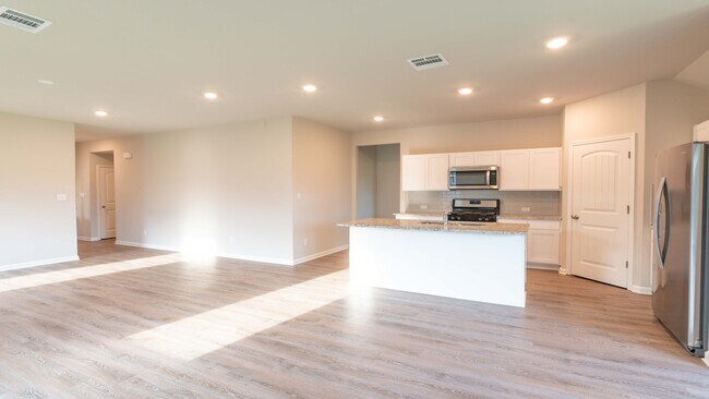 Foto del edificio - 5400 Greenridge Ln