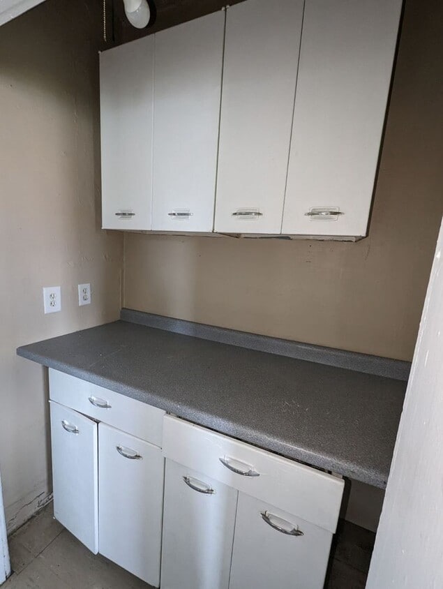 Primary Photo - 210 S Doxtator Street