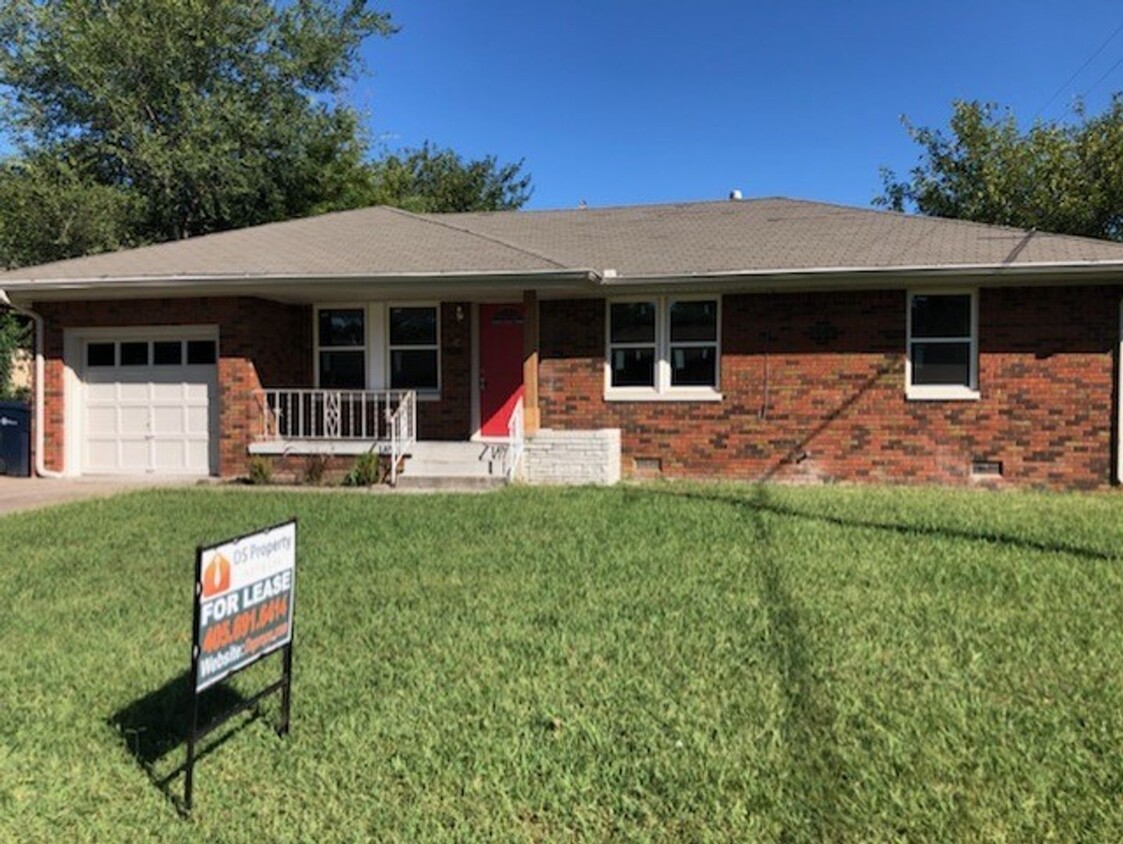 Foto principal - Updated 3 bed 1 bath in South Okc!