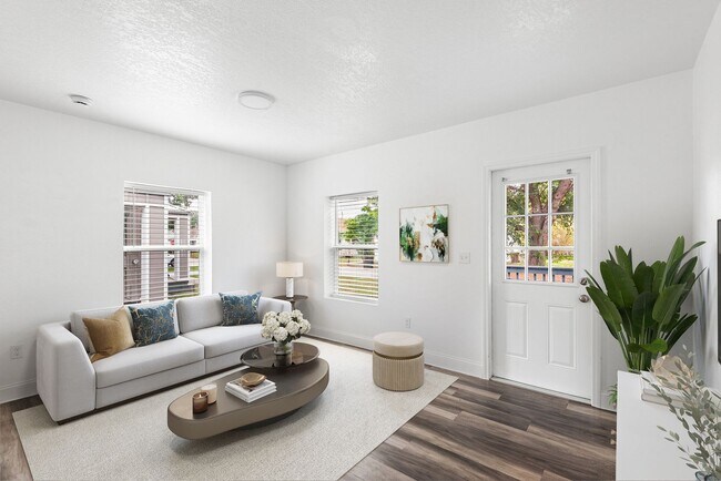 Foto del edificio - MULBERRY HOME FOR RENT!