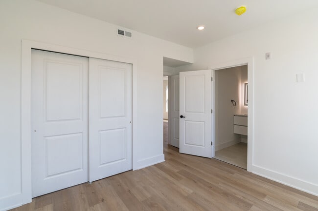 Foto del edificio - 5900 Germantown (The Premiere)