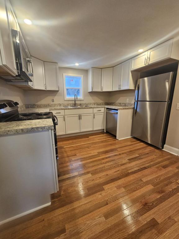 Foto del edificio - 5791 Lincoln Ave