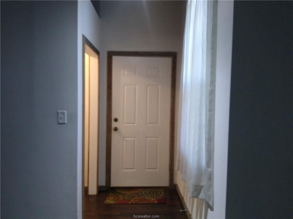 Primary Photo - 211 W Washington Ave