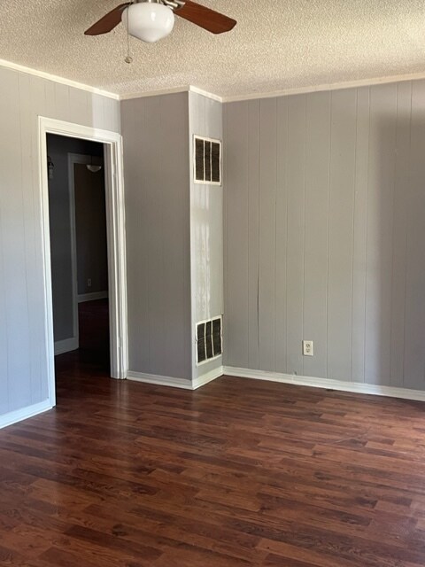 Building Photo - 3846 Newton Rd