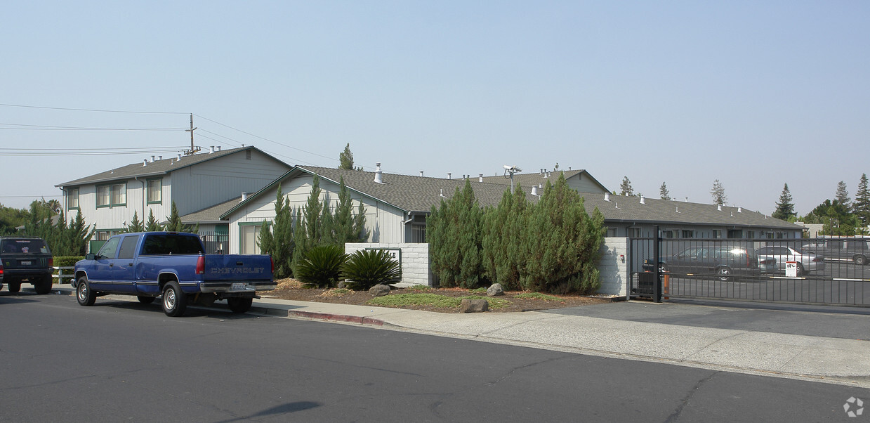 Primary Photo - 1706 Hargrove Ct