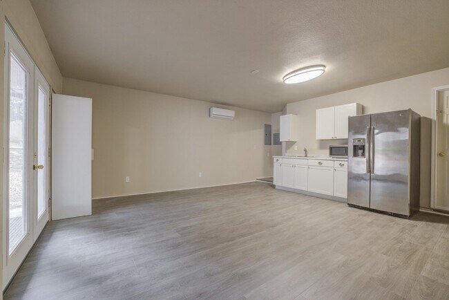 Foto del edificio - 5303 Shady Oak Cir