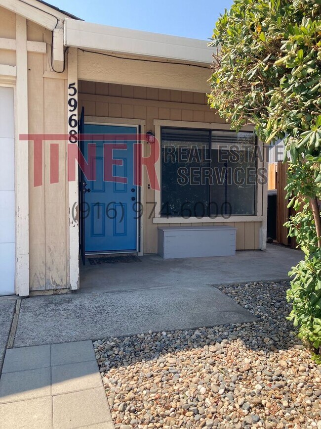 Foto del edificio - 5968 Moss Creek Cir