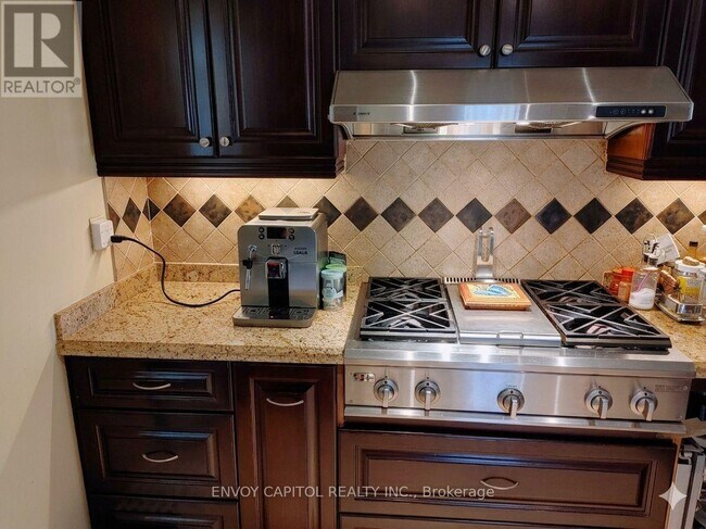 Photo du bâtiment - 86 W Deane Park Dr