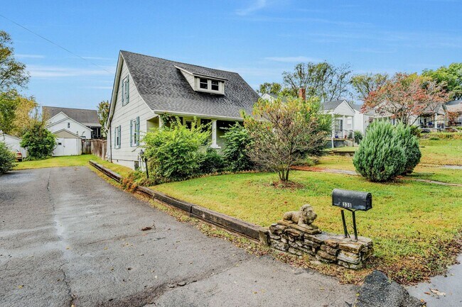 Foto del edificio - Historic Home in East Nashville
