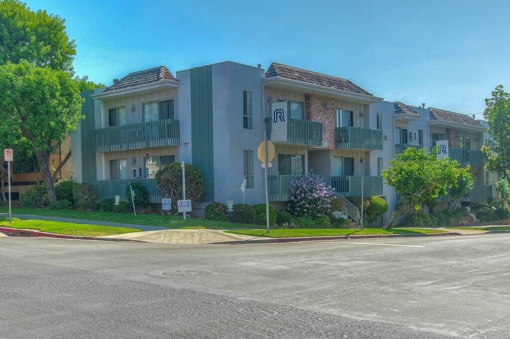 Foto del edificio - 904-908 Granville Ave