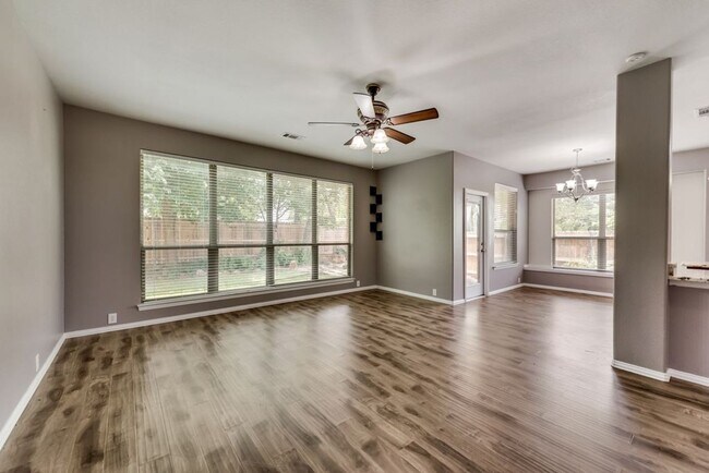 Building Photo - 4-bed 2.5-bath in McKinney's highly desira...