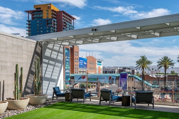 Building Photo - Adeline Luxury Living