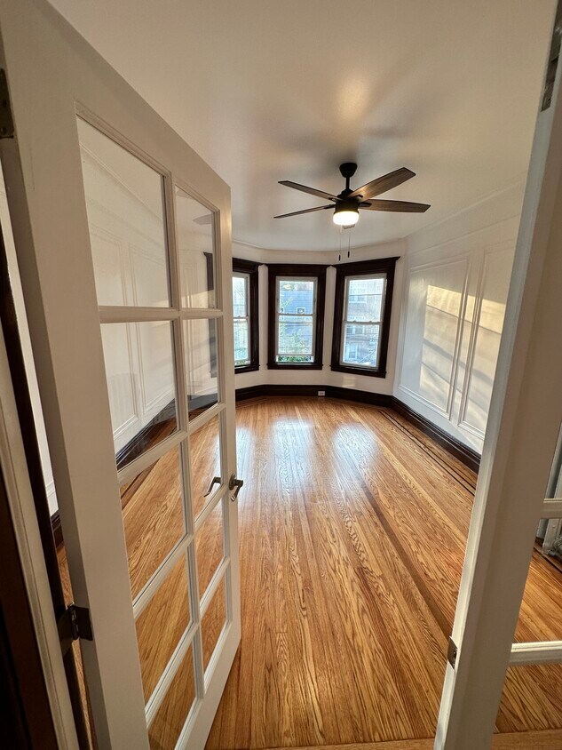 Foto principal - 3280 Perry Ave