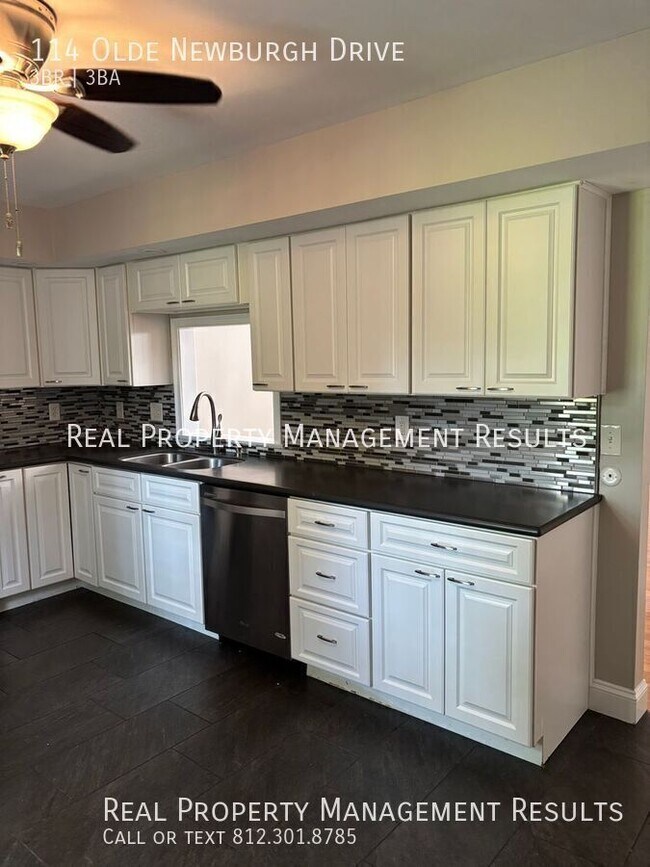 Foto del edificio - 114 Olde Newburgh Dr