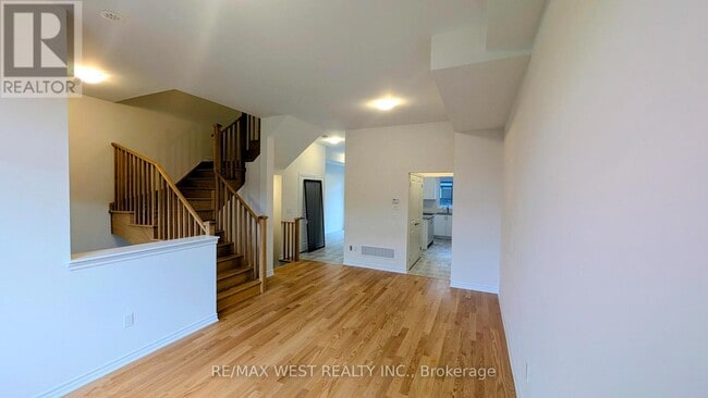 Building Photo - 95 Paradox St