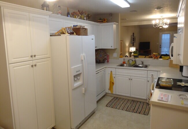 Spacious eat-in kitchen - pantry not available in this unit - 1147 Bison Way