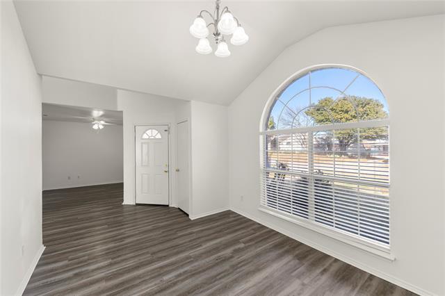 Foto del edificio - 3709 Martha Ln