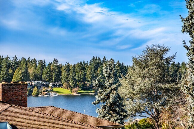 Foto del edificio - CLICK "REQUEST A TOUR" NOW!