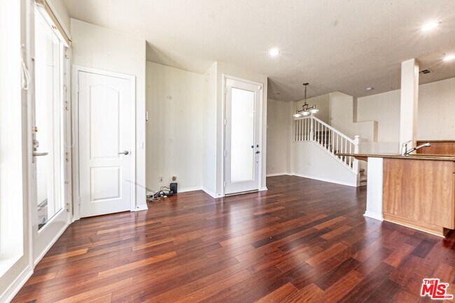Foto del edificio - 5402 W 149th Pl