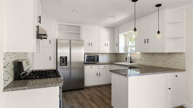 Foto del edificio - 2118 Fordham Ln