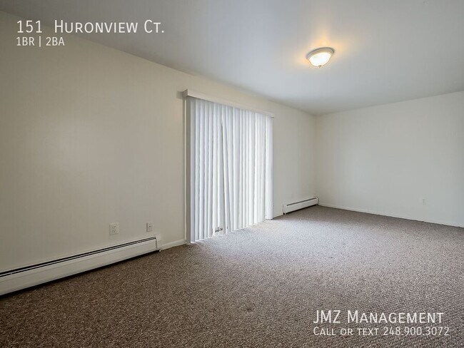 Foto del edificio - 151 Huronview Ct