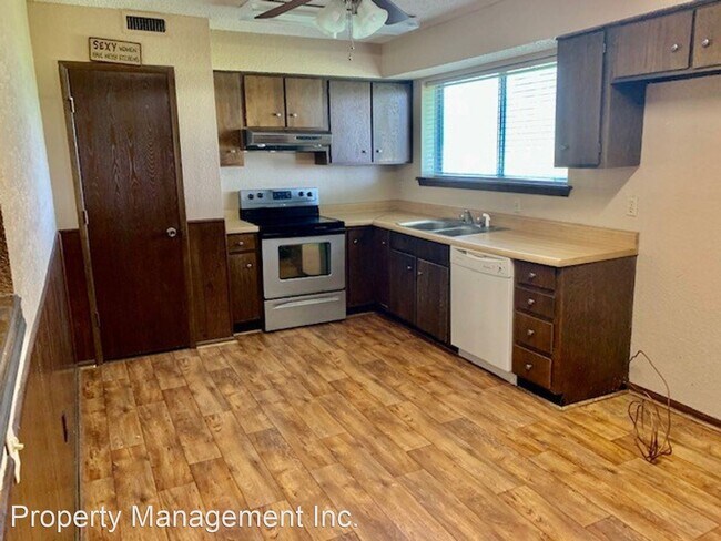 Foto del edificio - 3 br, 1.5 bath House - 803 Keith