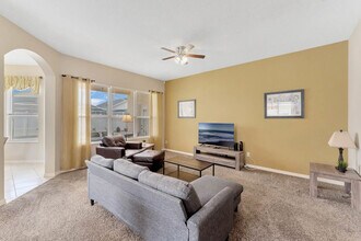 Building Photo - 904 Lockbreeze Dr