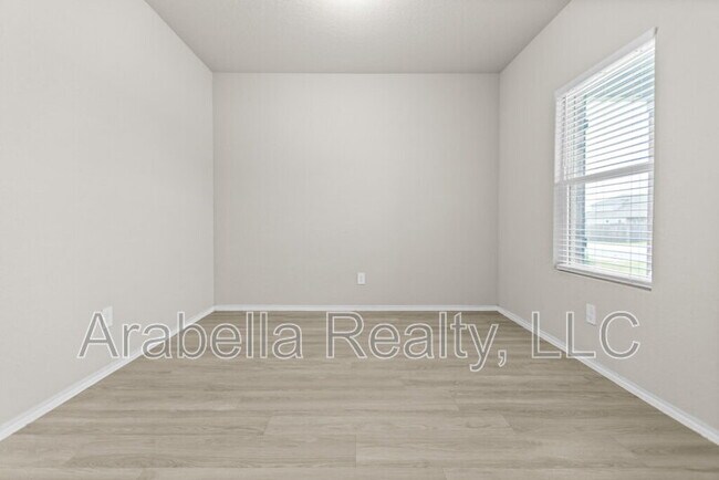 Building Photo - 14550 Open Range Rd