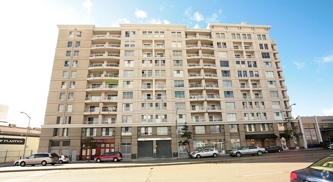 Foto del edificio - 140-148 S Van Ness Ave
