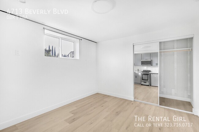 Building Photo - LARCHMONT ADJACENT MICRO STUDIO: LIVE LARG...
