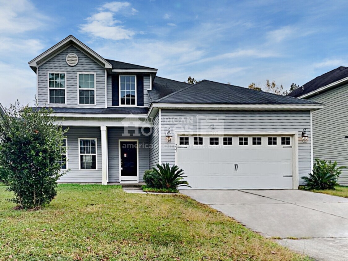227 Maywood Drive House Rental in Moncks Corner, SC