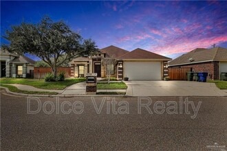 Building Photo - 1106 Rio Blanco St