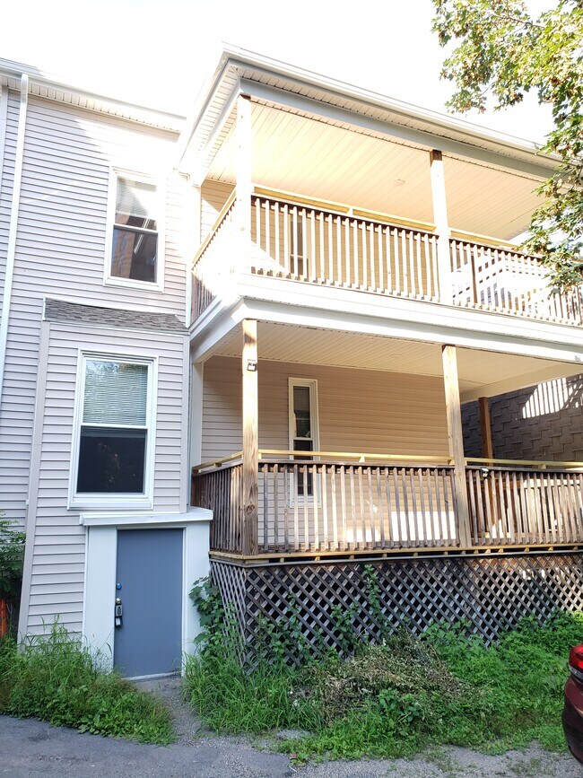 Building Photo - 16 Marcella St