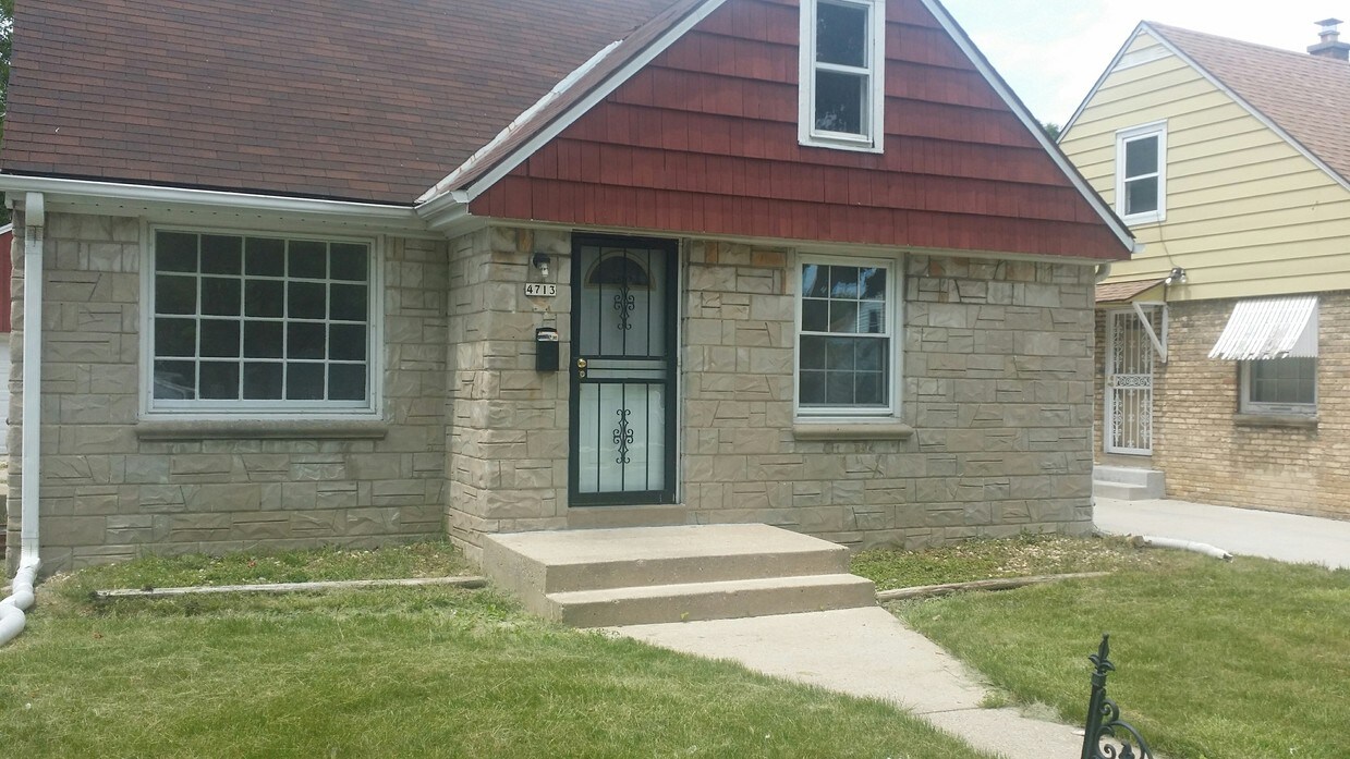 Primary Photo - 4713 N 68th St