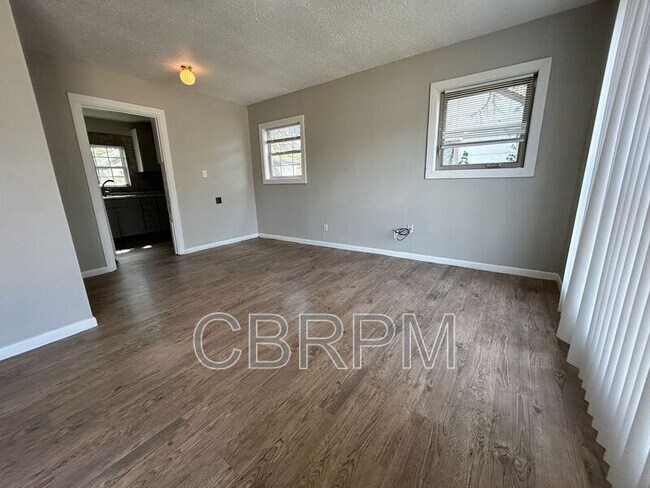 Foto del edificio - 1313 25th St