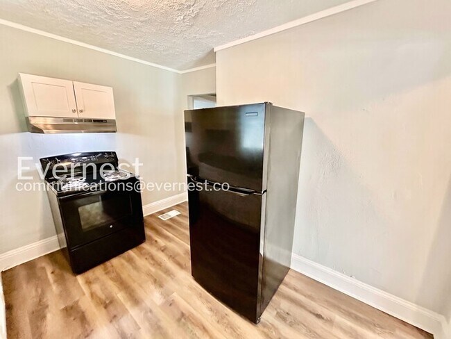 Foto del edificio - 29 Chappell Rd NW