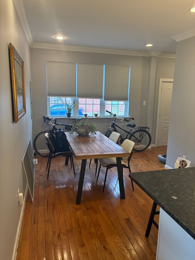 Foto del edificio - SPACIOUS LAWRENCEVILLE 3 BED 2.5 BATH! PERFECT LOCATION!