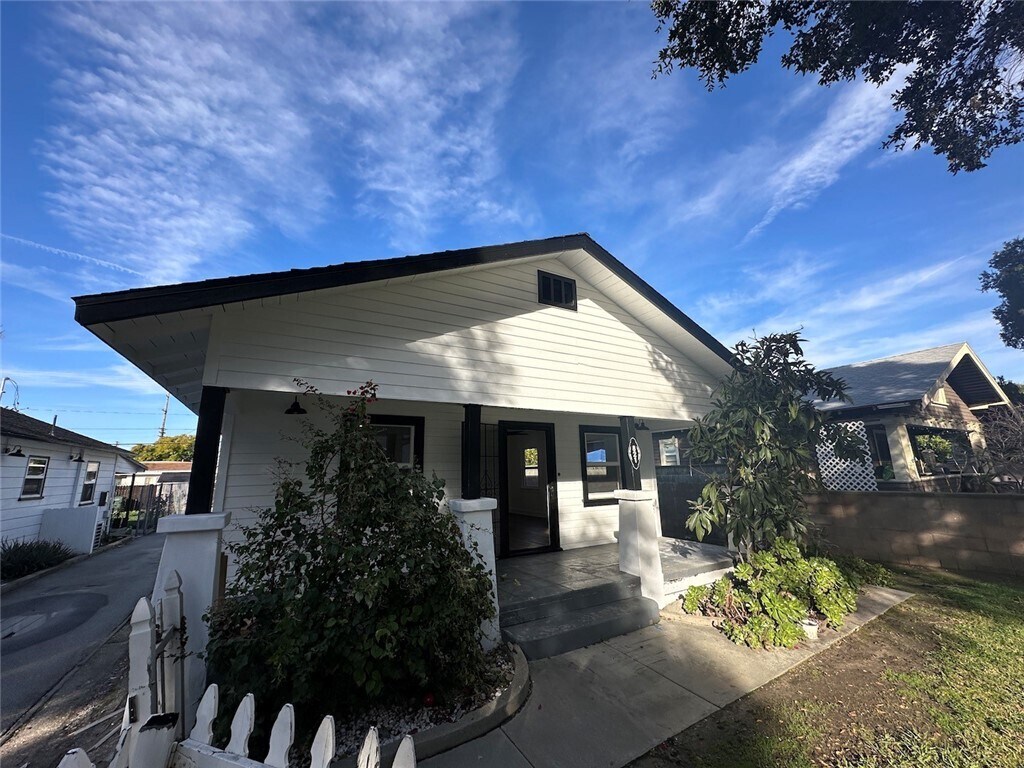 821 N San Gabriel Ave, Azusa, CA 91702 House Rental in Azusa, CA