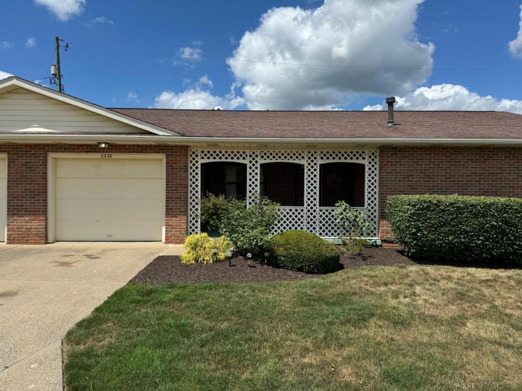 Primary Photo - 2530 Portage Grove Ct