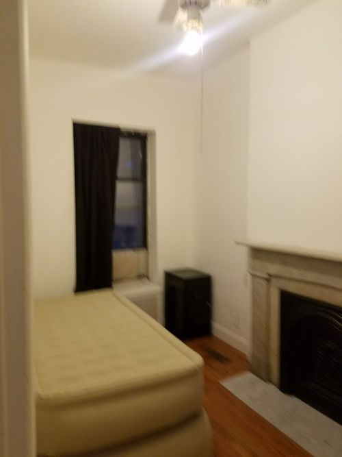 Foto del edificio - 218 E 31st St