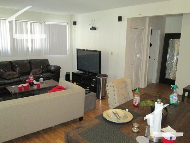 Foto del edificio - HOT BRIGHTON LISTING!!!!